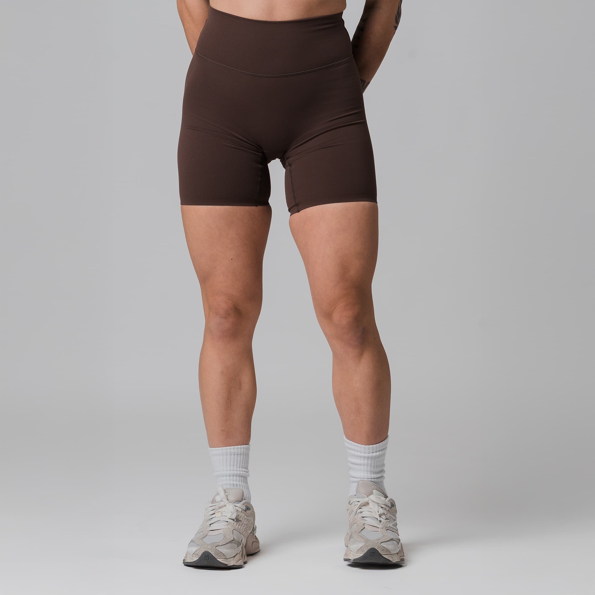 Axis 7.5" Shorts - Brown